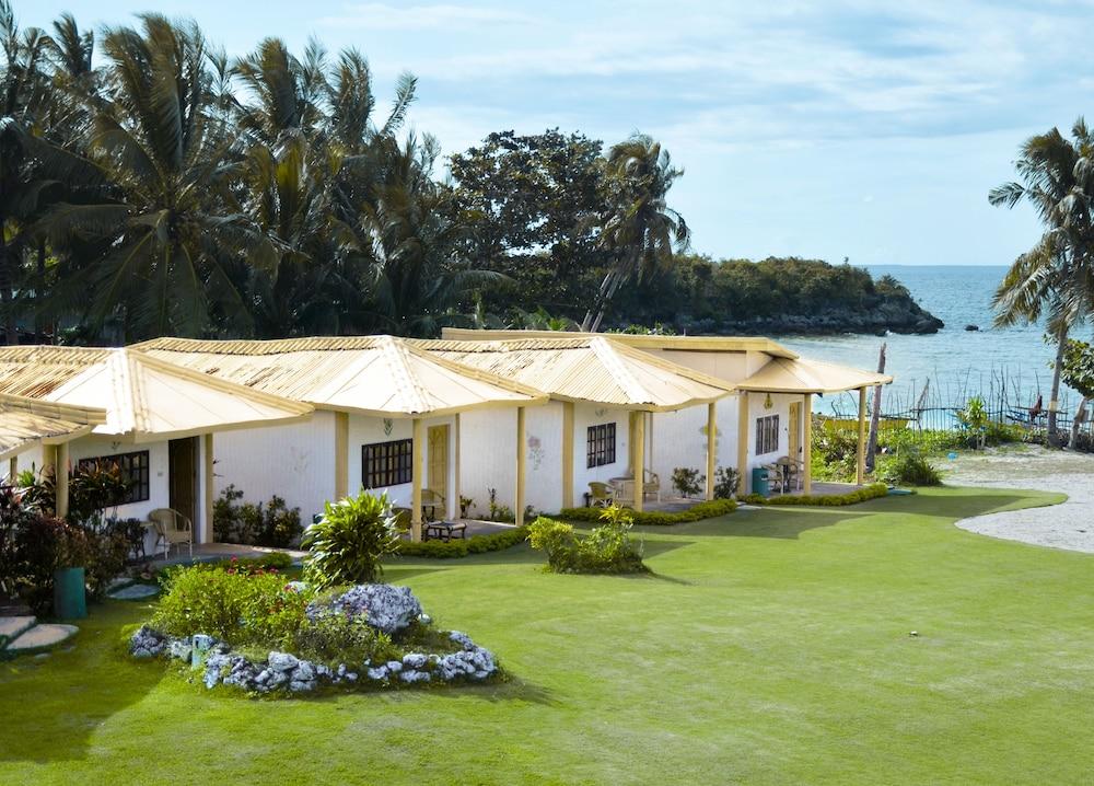 Casa Del Mar Beach Resort San Remigio  Exterior photo