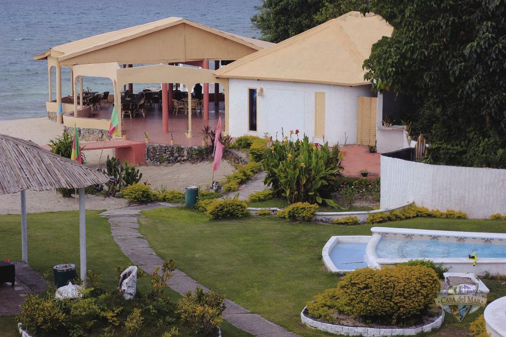 Casa Del Mar Beach Resort San Remigio  Exterior photo