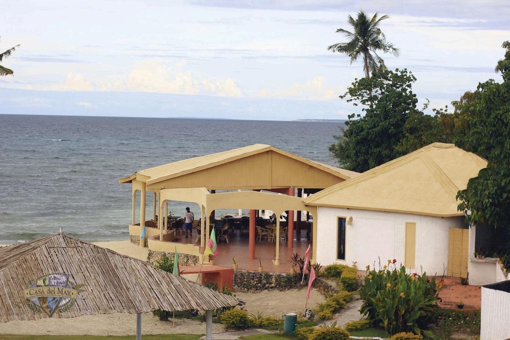 Casa Del Mar Beach Resort San Remigio  Exterior photo